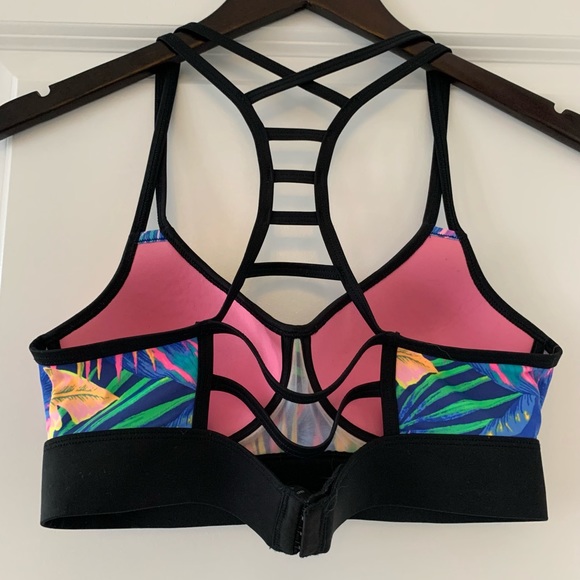 PINK Ultimate Sports Bra - Picture 3 of 5